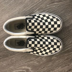 checkered vans